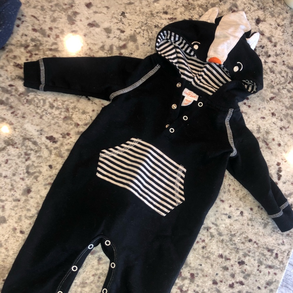 Infant Skunk Romper Cat & Jack